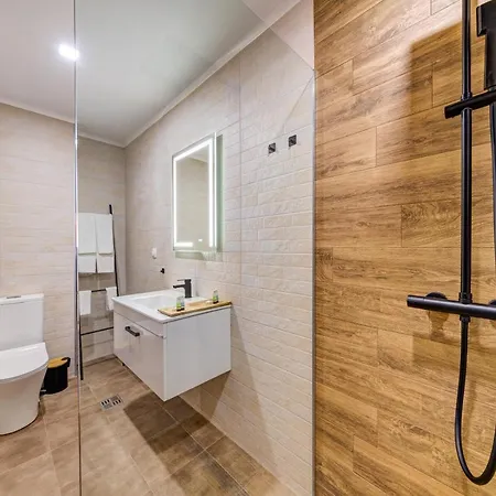 Apartment Skyday Penthouse Deluxe At Oak Smolyan